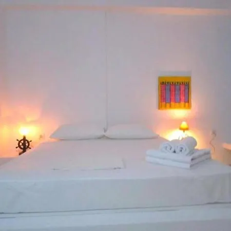 Amelia Luxury