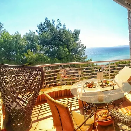 Amelia Luxury *